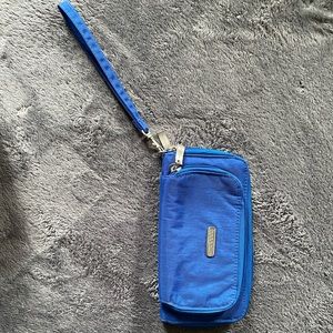 Baggallini wristlet